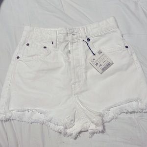 This is a Hist Rise white ahort!! Brand New from Zara!